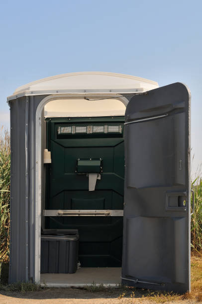 Porta potty delivery and setup in Blountsville, AL